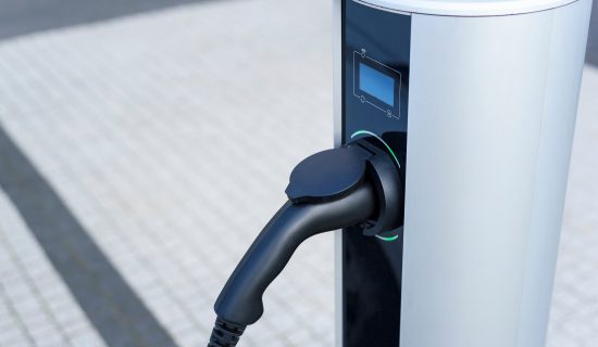 Electric vehicle charging station