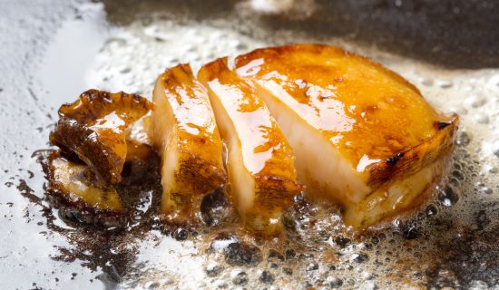 プリビレッジスイート宿泊でアワビステーキプレゼント・6月限定／夕朝食・ラウンジ付